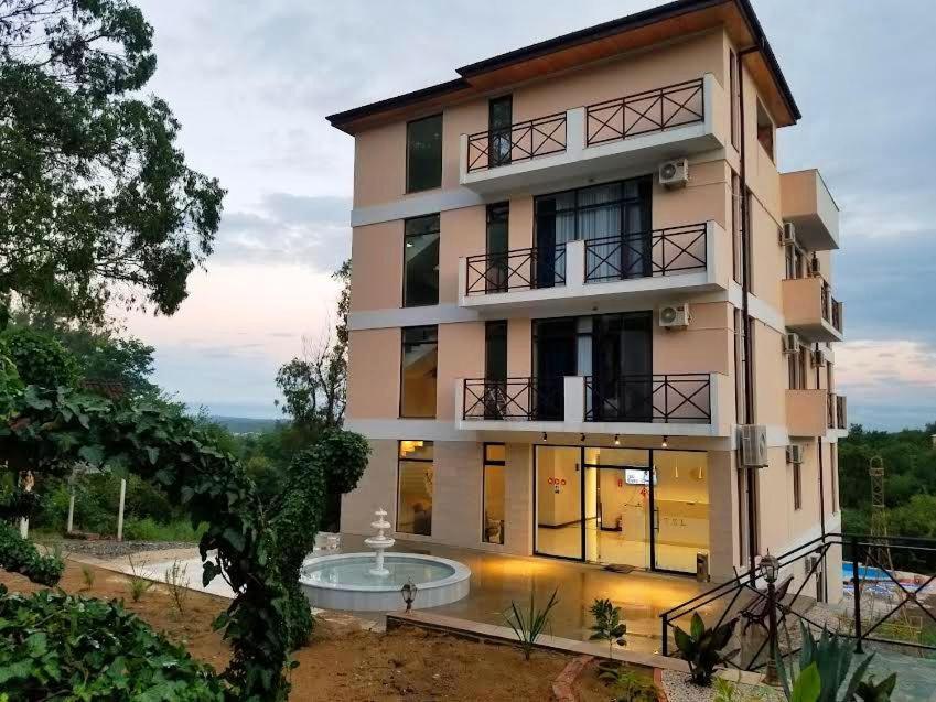 Vita Gardenia Hotel Tsqaltubo Exterior photo